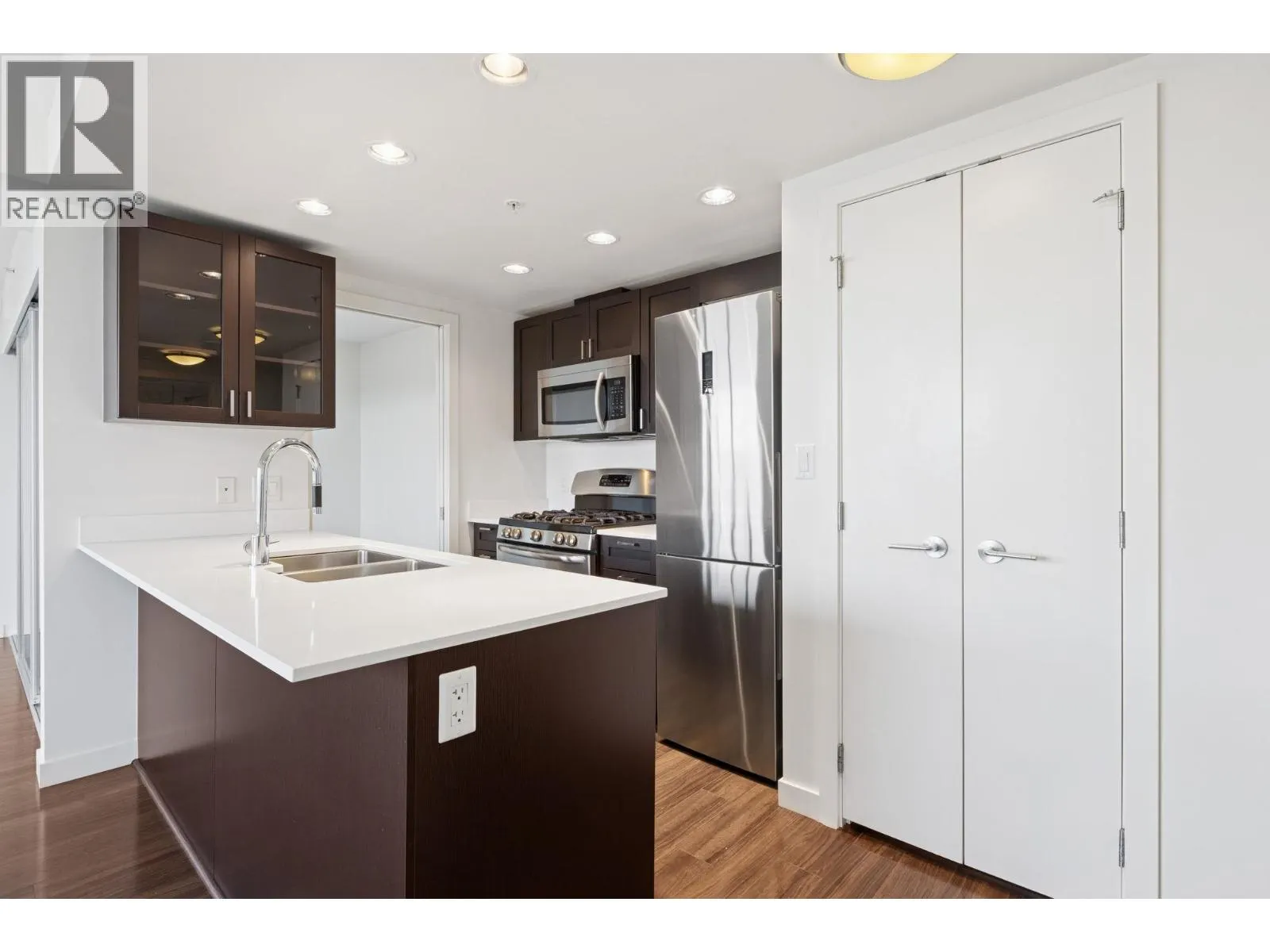 810 4818 ELDORADO MEWS