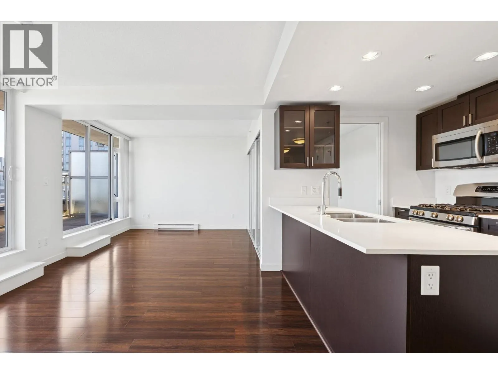 810 4818 ELDORADO MEWS