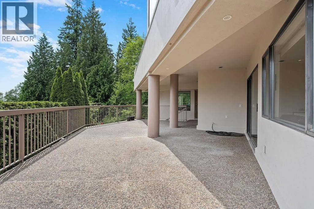 2490 WESTHILL COURT