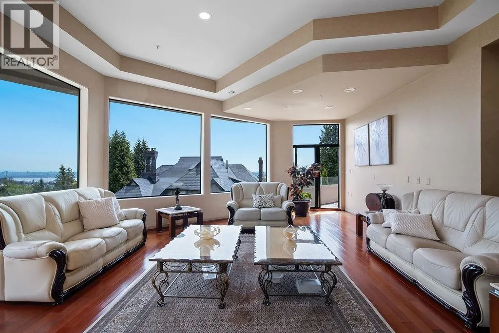 2490 WESTHILL COURT