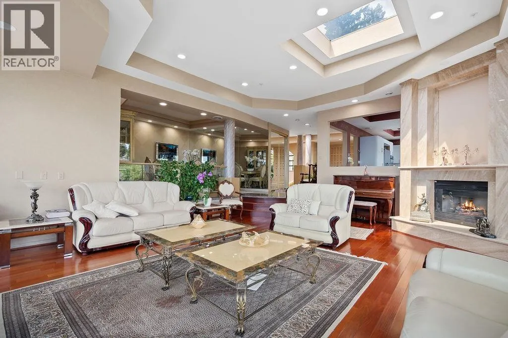 2490 WESTHILL COURT