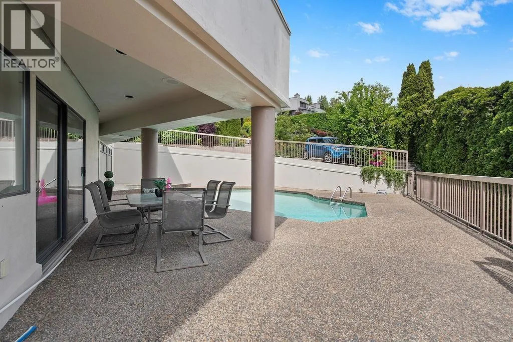 2490 WESTHILL COURT