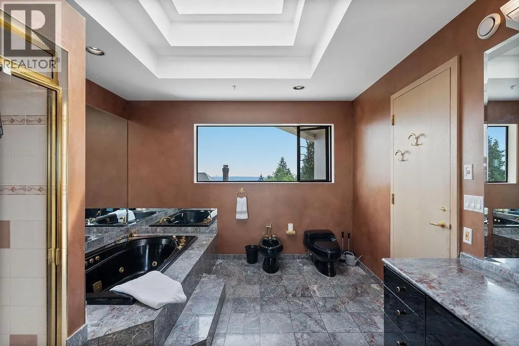 2490 WESTHILL COURT