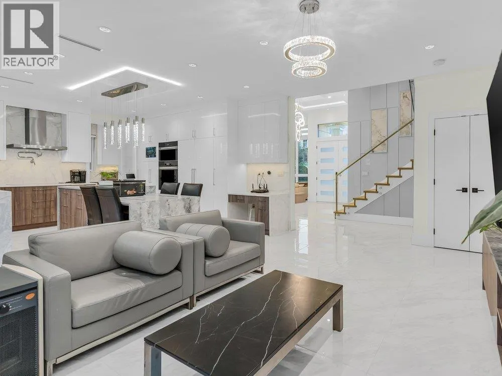 3771 BOWEN DRIVE