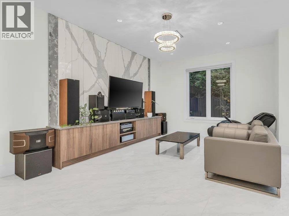 3771 BOWEN DRIVE