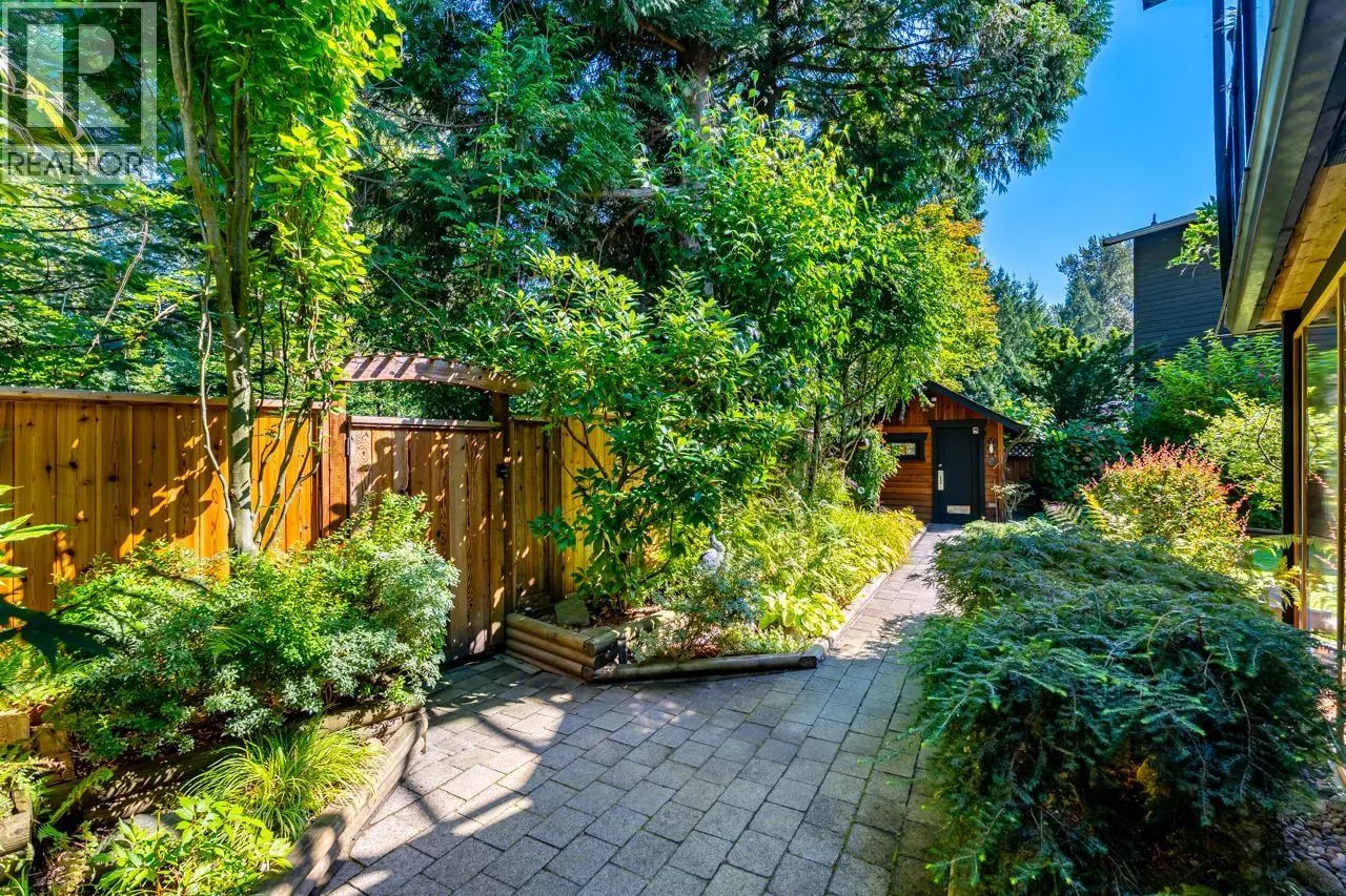 2674 SPARROW COURT