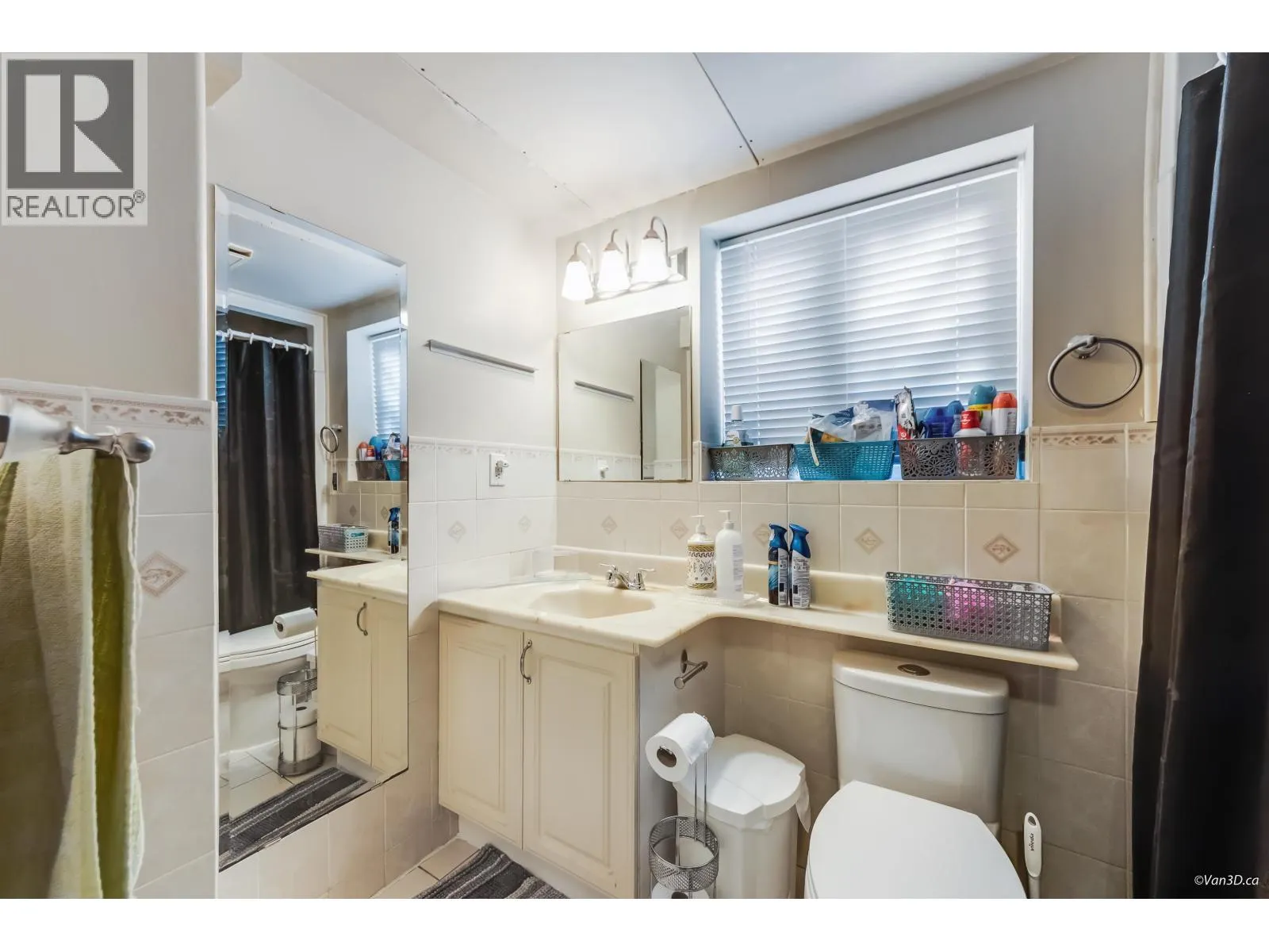 1092 TERRA COURT