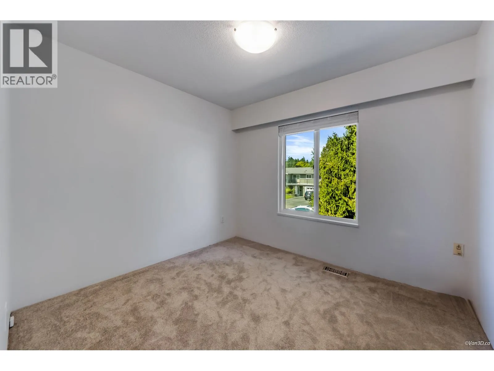 1092 TERRA COURT