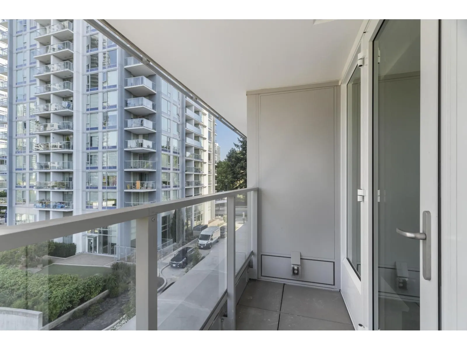 408 13768 100 AVENUE