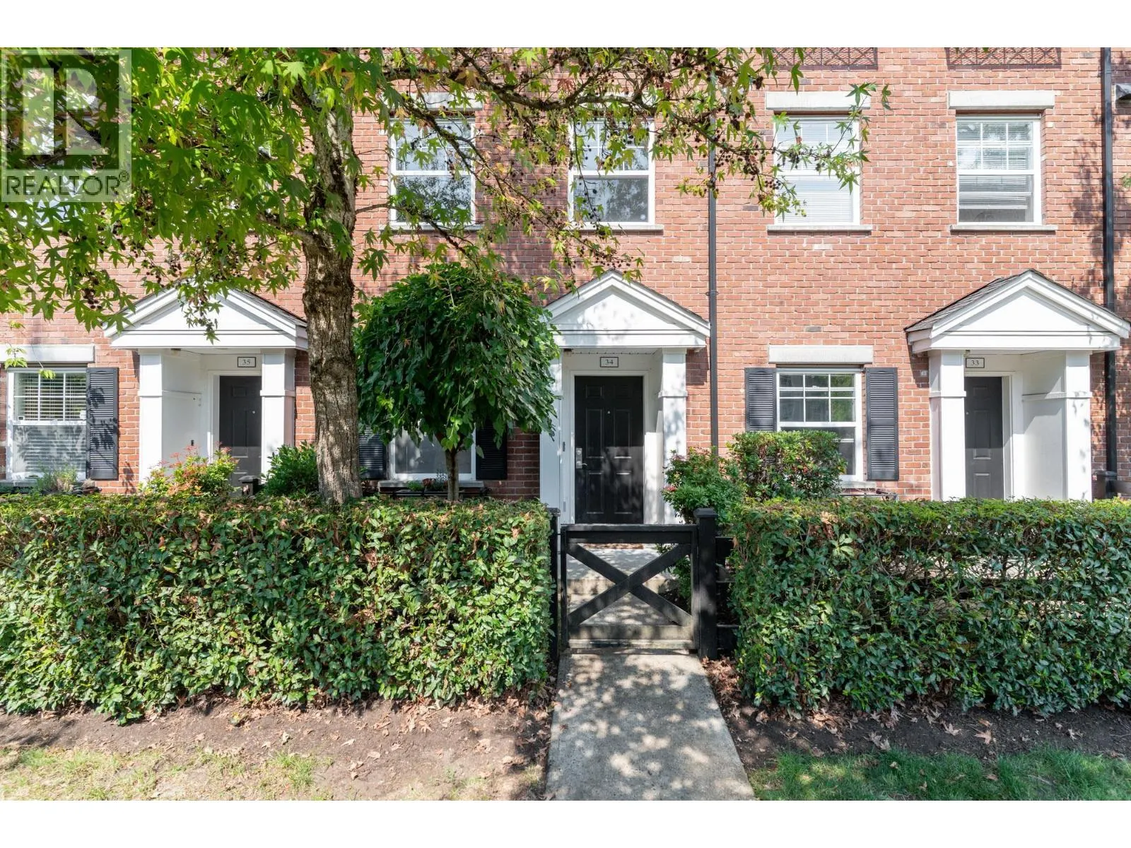 34 11067 BARNSTON VIEW ROAD