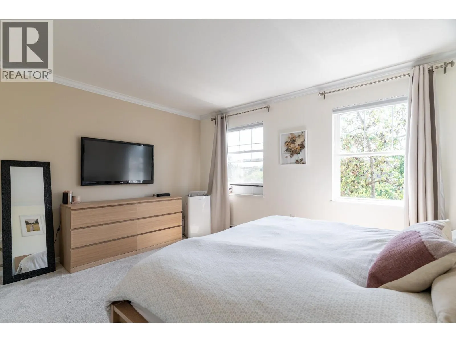 34 11067 BARNSTON VIEW ROAD