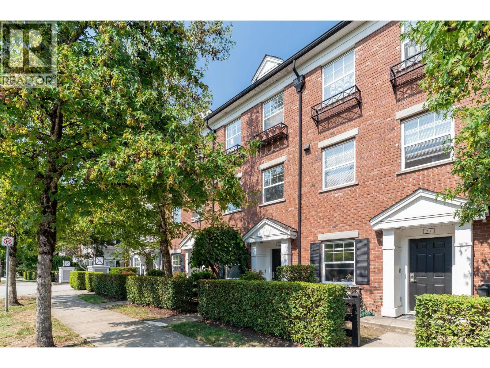 34 11067 BARNSTON VIEW ROAD