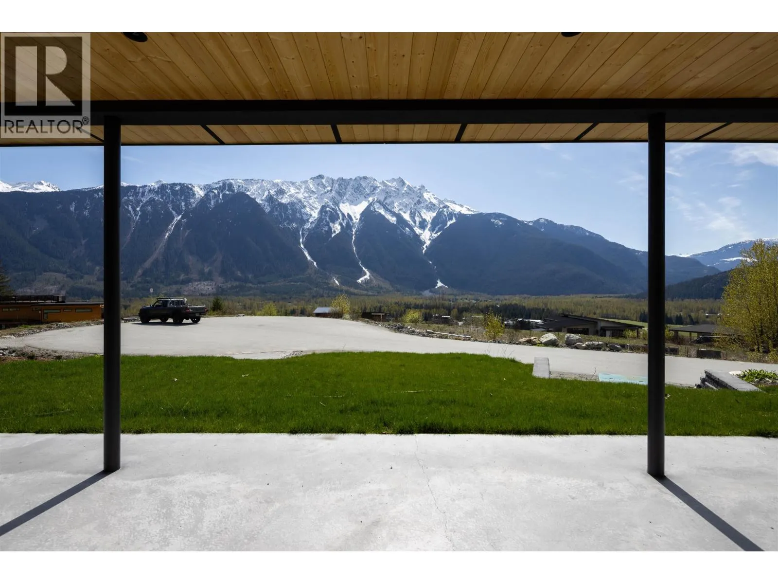 1608 SISQA PEAK DRIVE