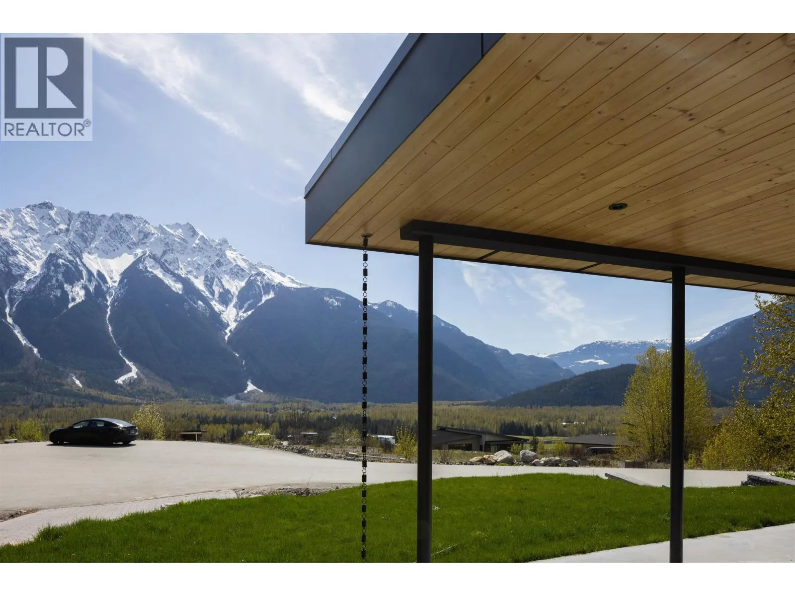 1608 SISQA PEAK DRIVE