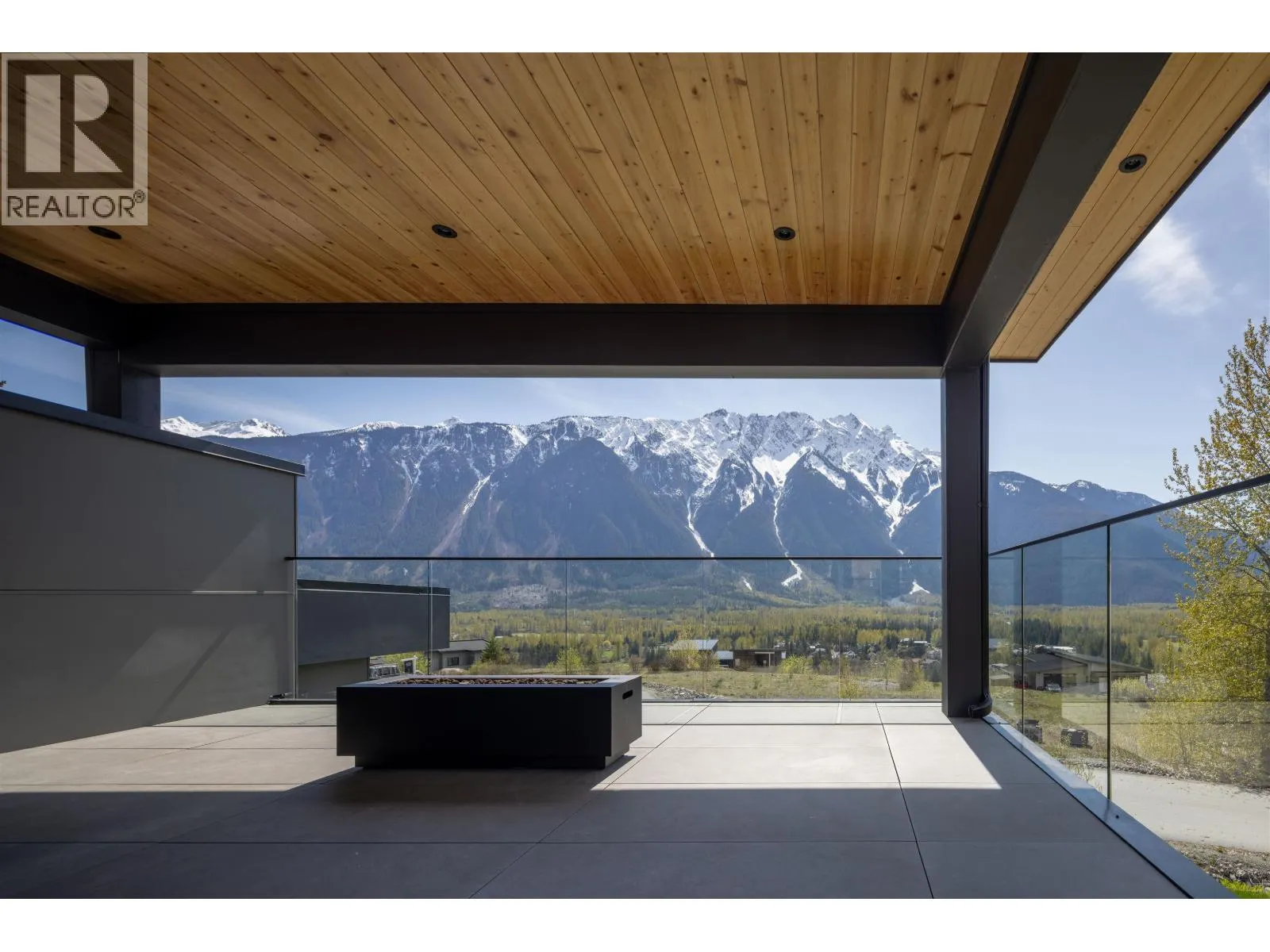 1608 SISQA PEAK DRIVE