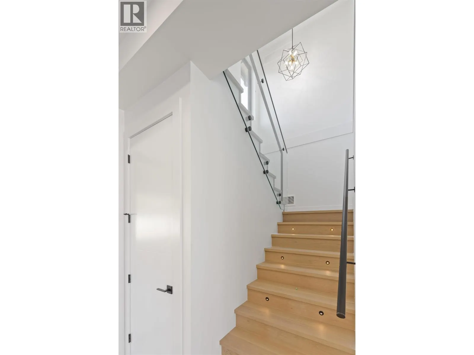 1608 SISQA PEAK DRIVE