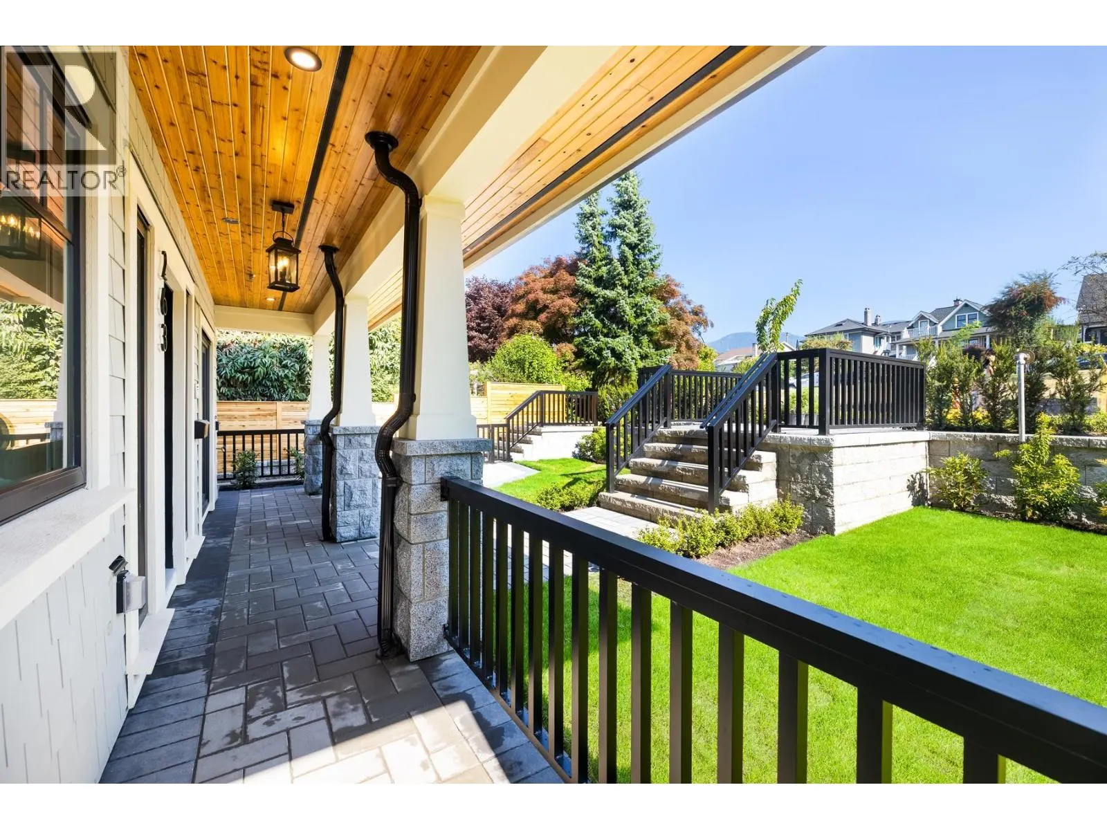 263 W 6TH STREET