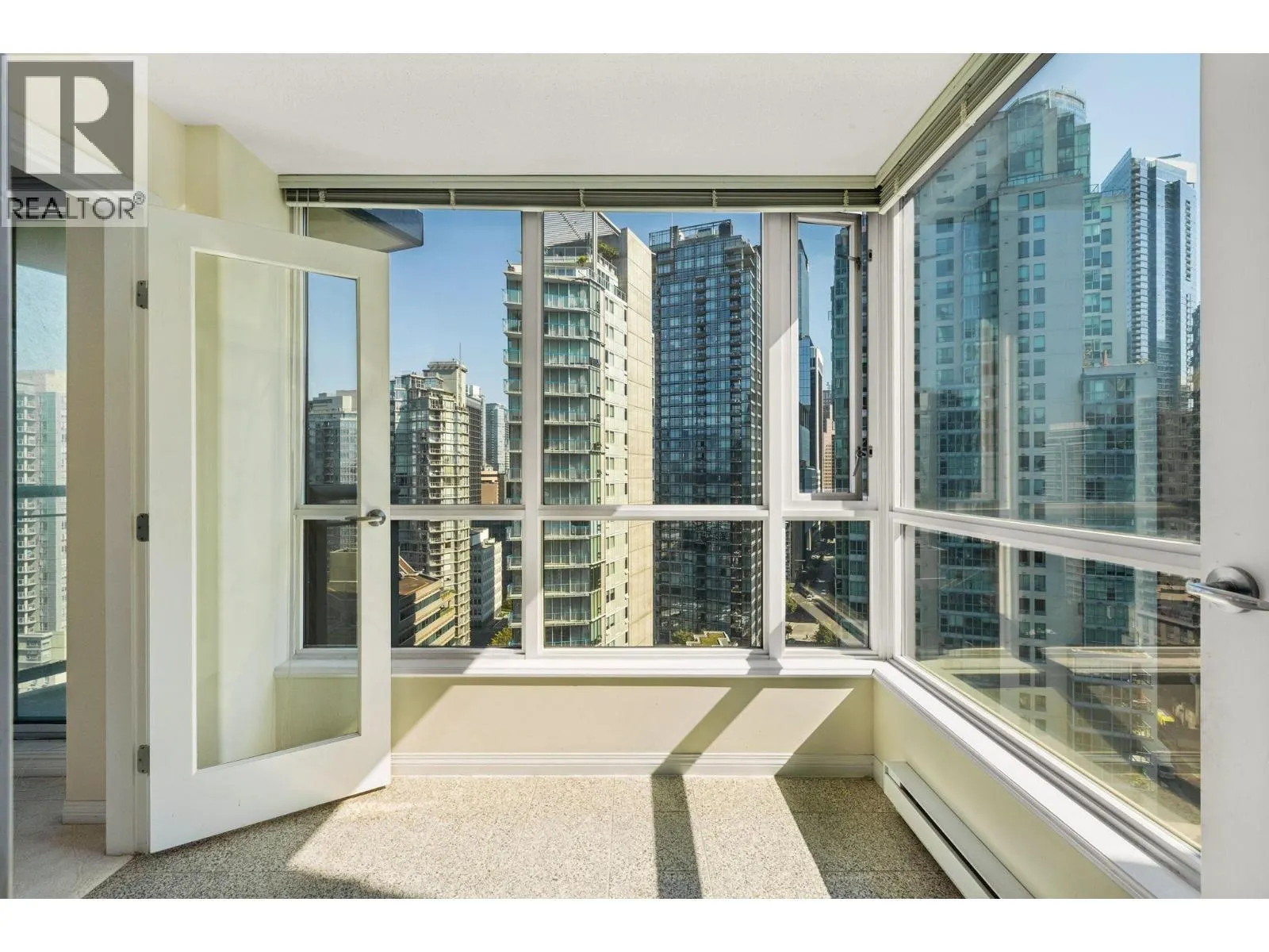 2507 1328 W W PENDER STREET