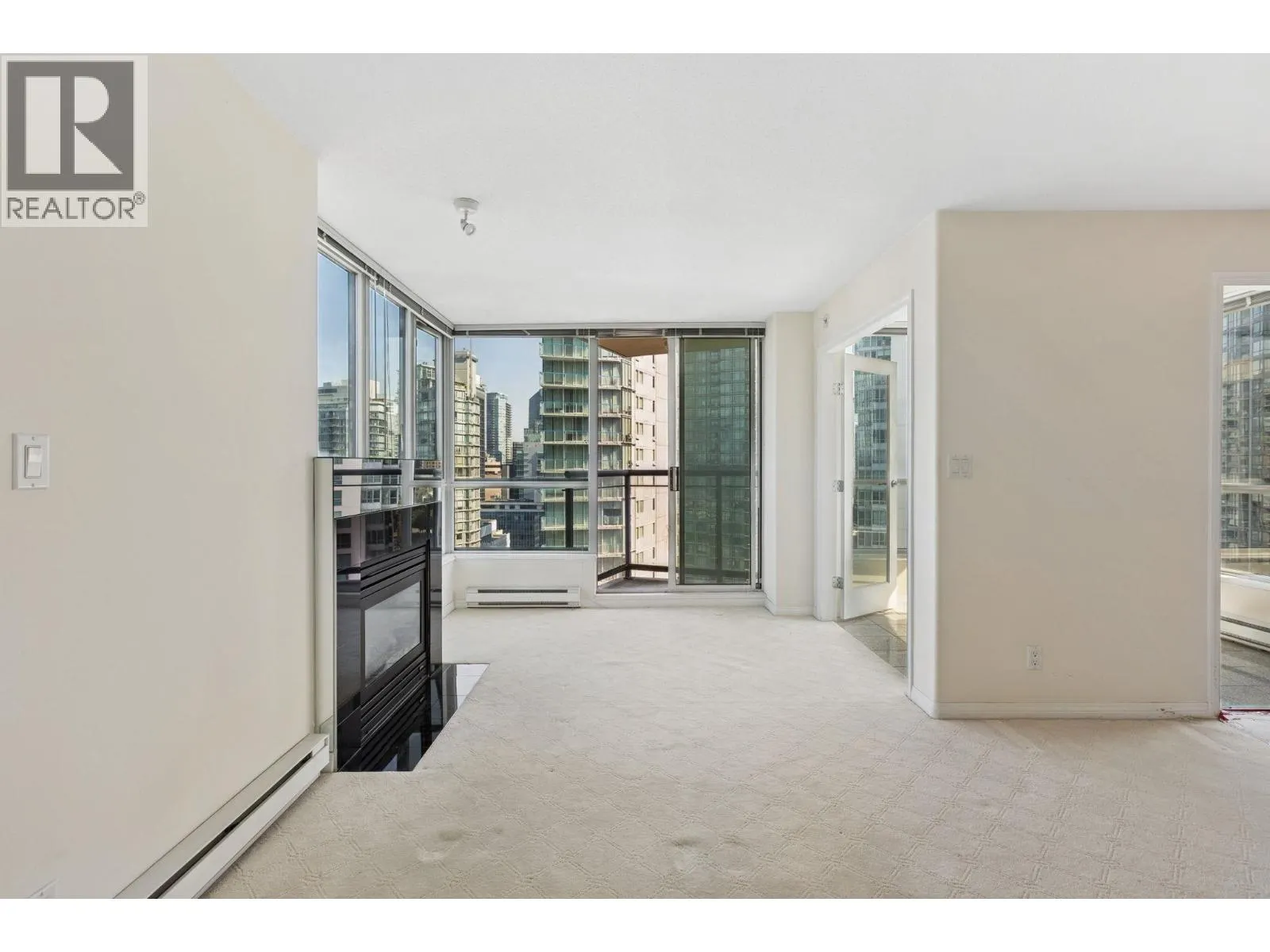 2507 1328 W W PENDER STREET