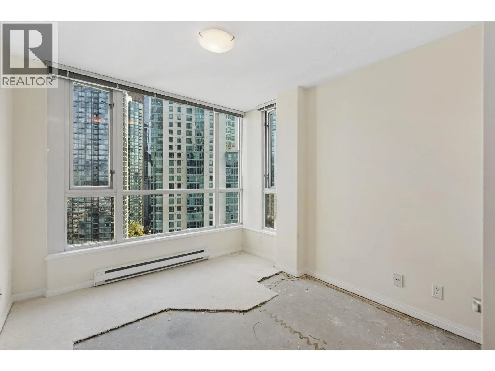 2507 1328 W W PENDER STREET