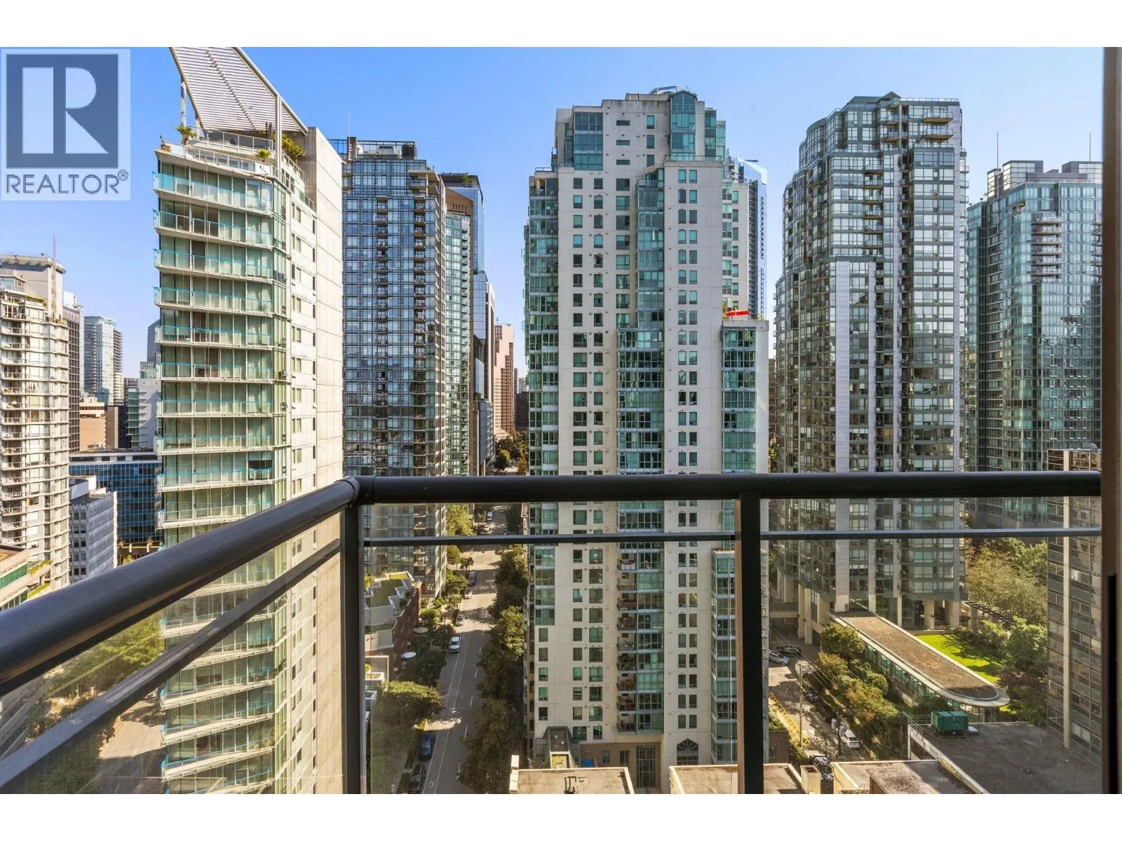 2507 1328 W W PENDER STREET