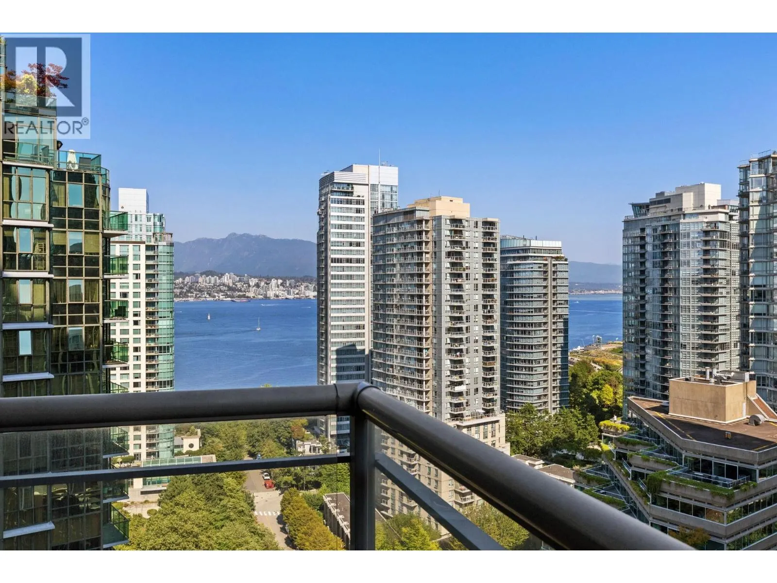 2507 1328 W W PENDER STREET