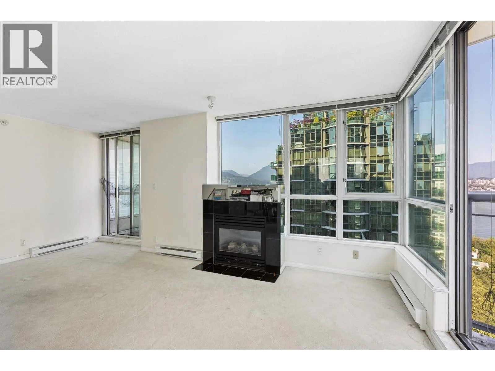 2507 1328 W W PENDER STREET