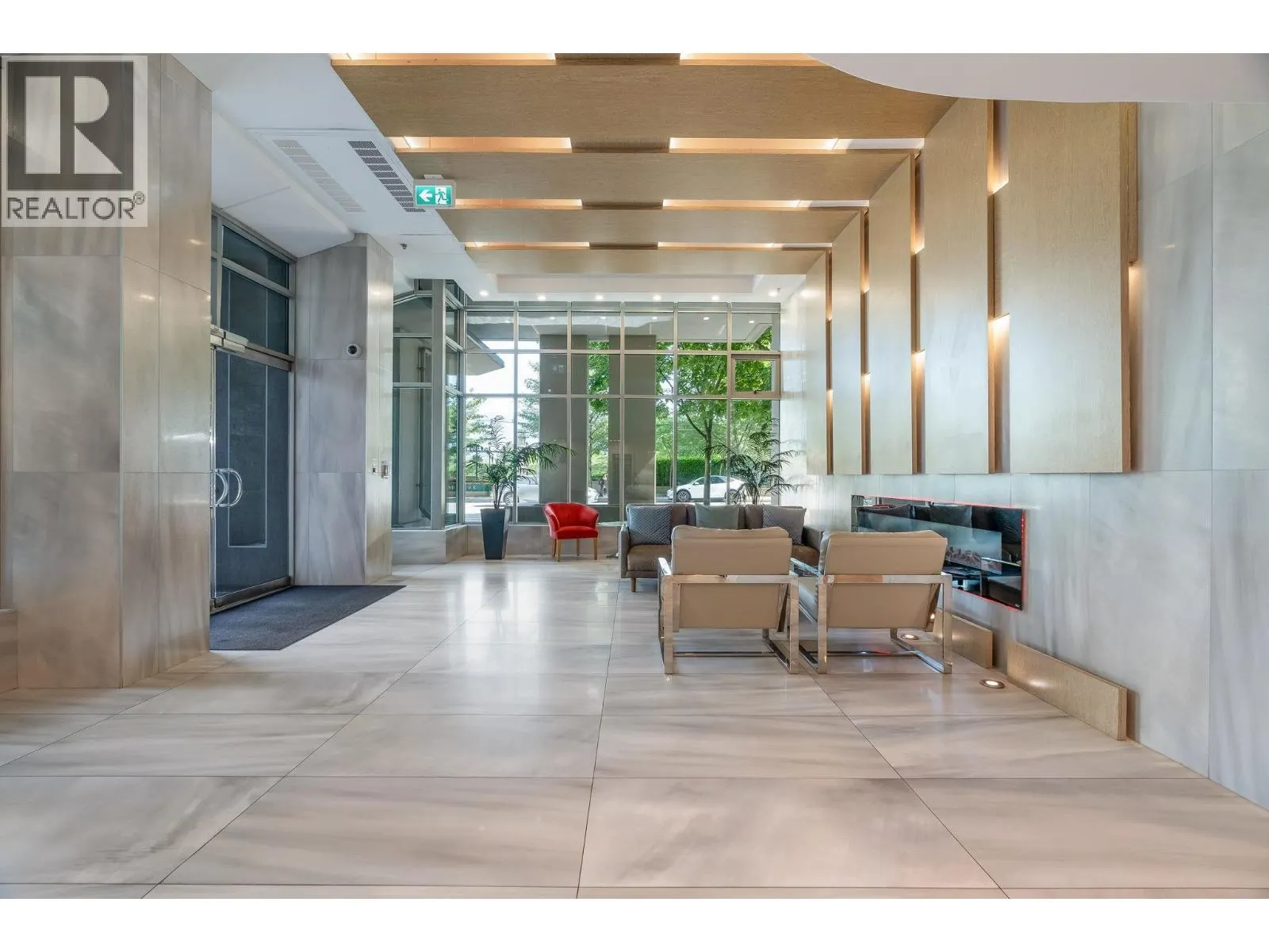 2507 1328 W W PENDER STREET