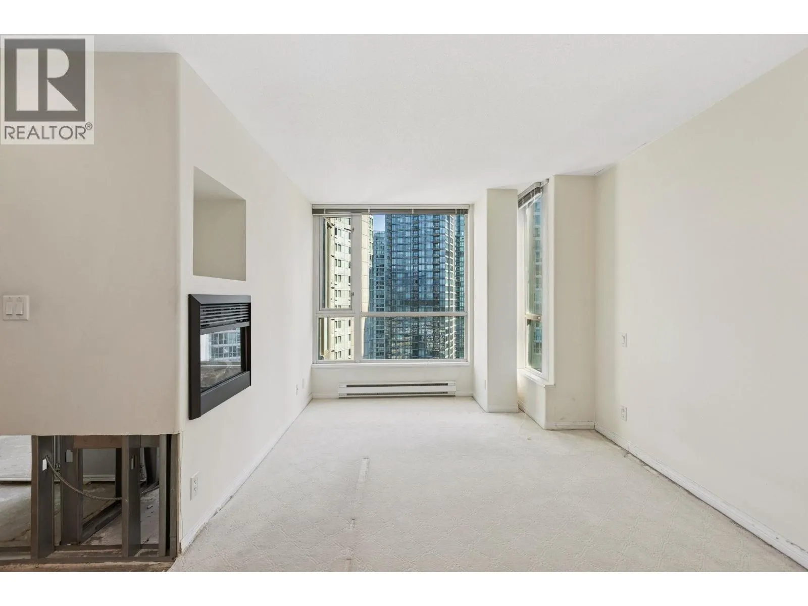 2507 1328 W W PENDER STREET