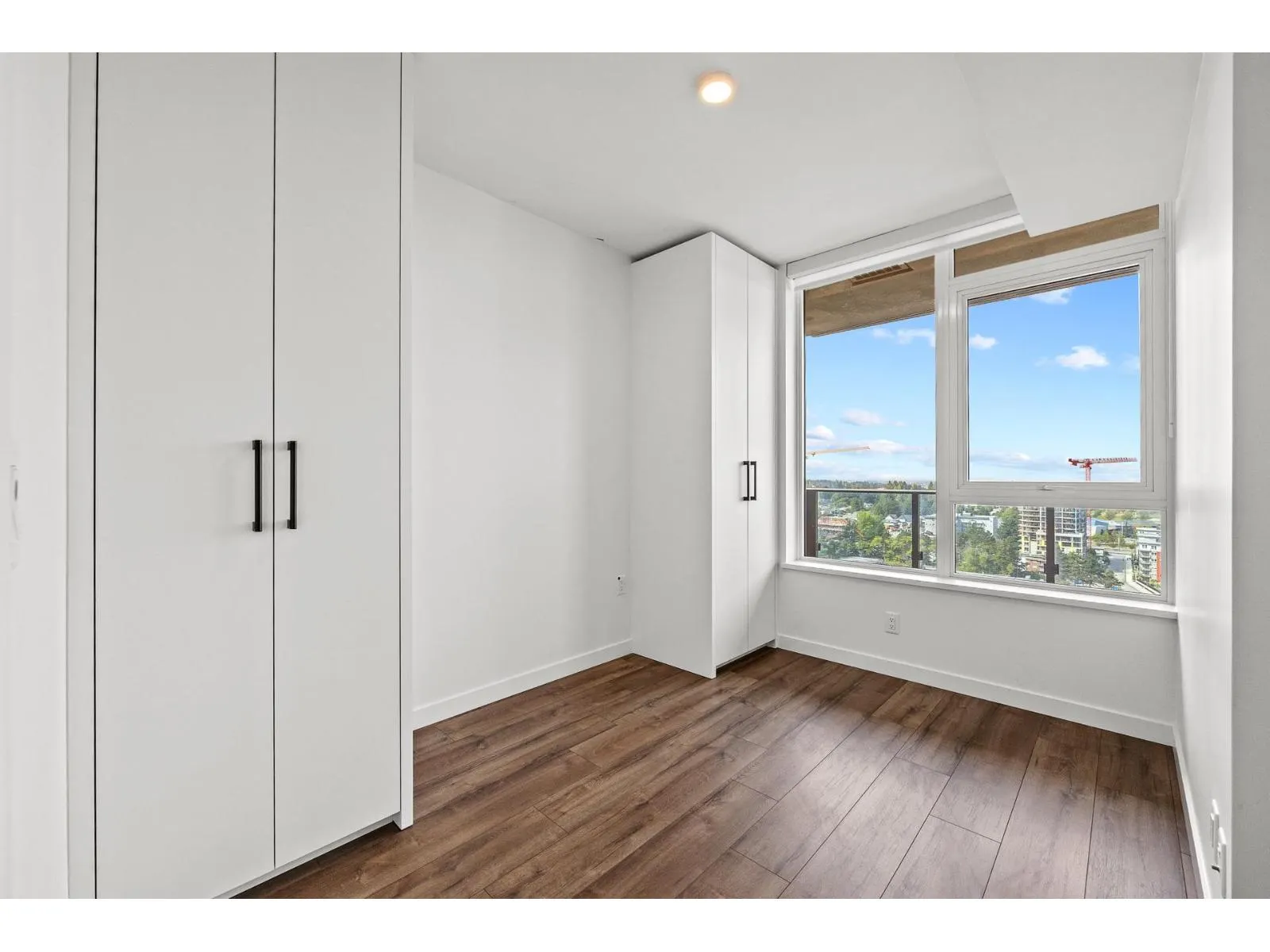 2011 13428 105 AVENUE