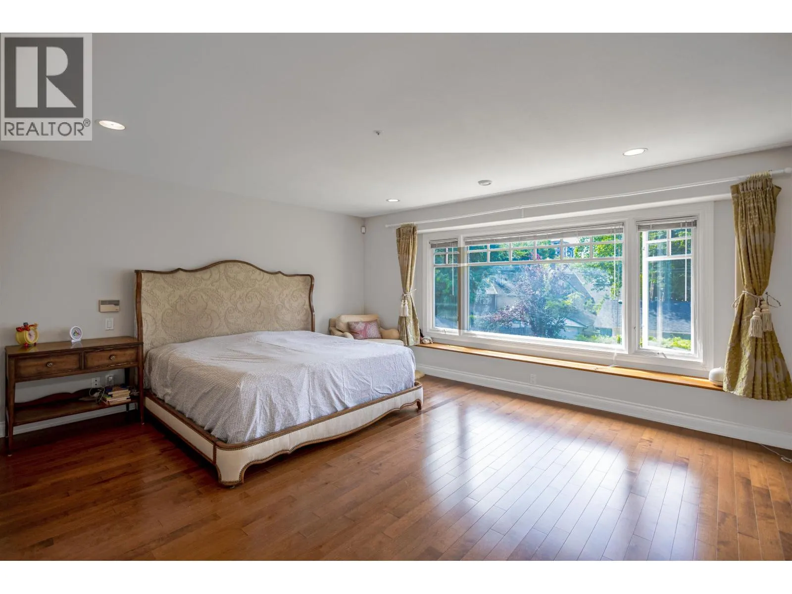 2350 W 36TH AVENUE