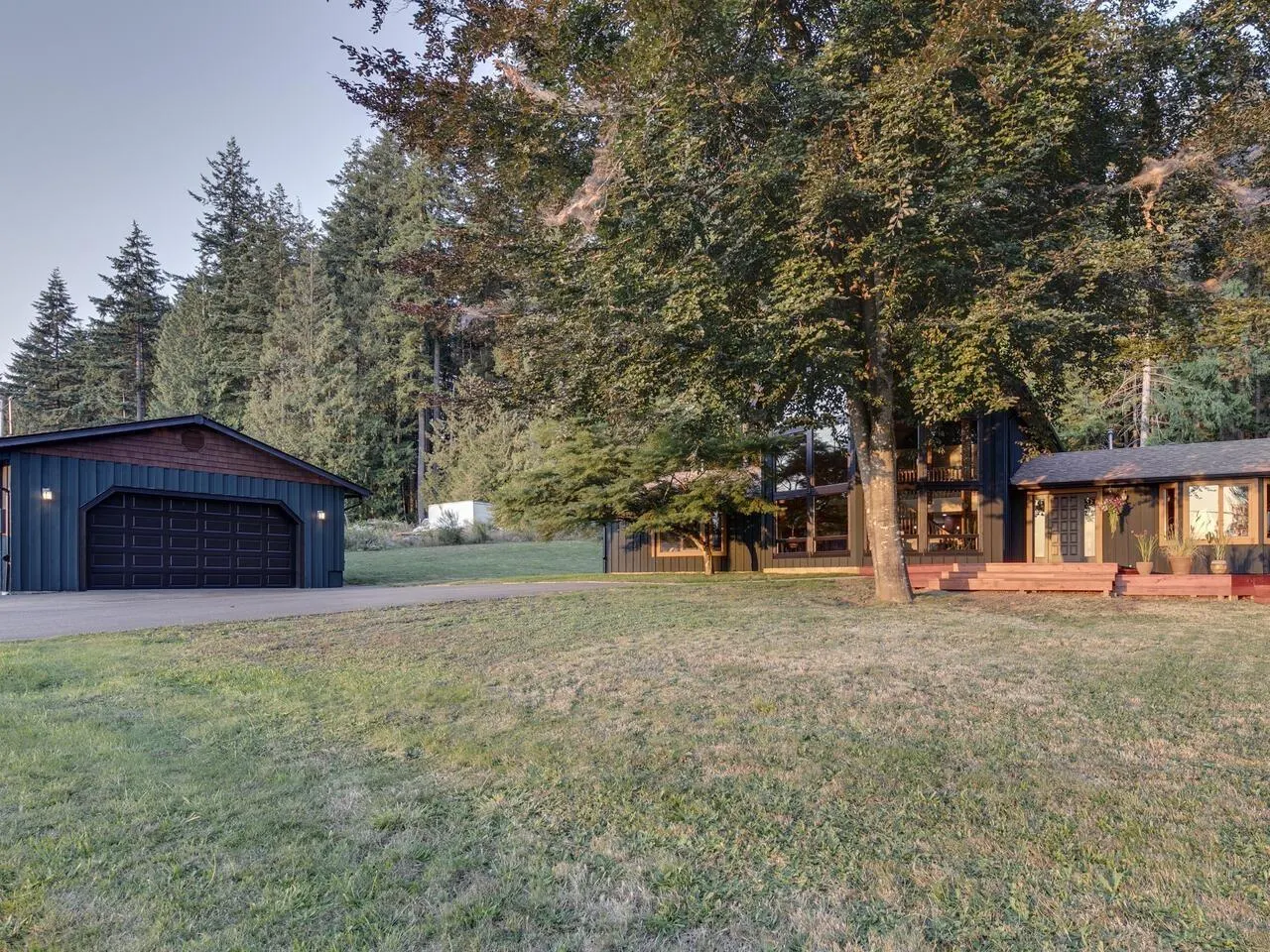 11038 GREENWOOD DRIVE