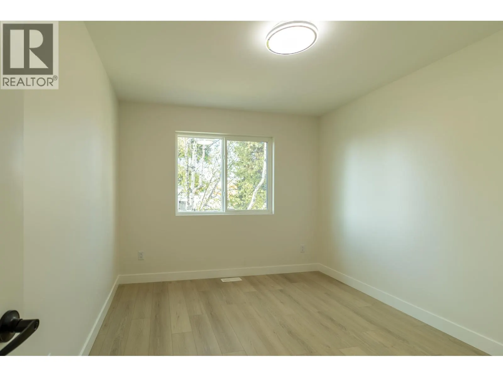1980 12TH AVENUE