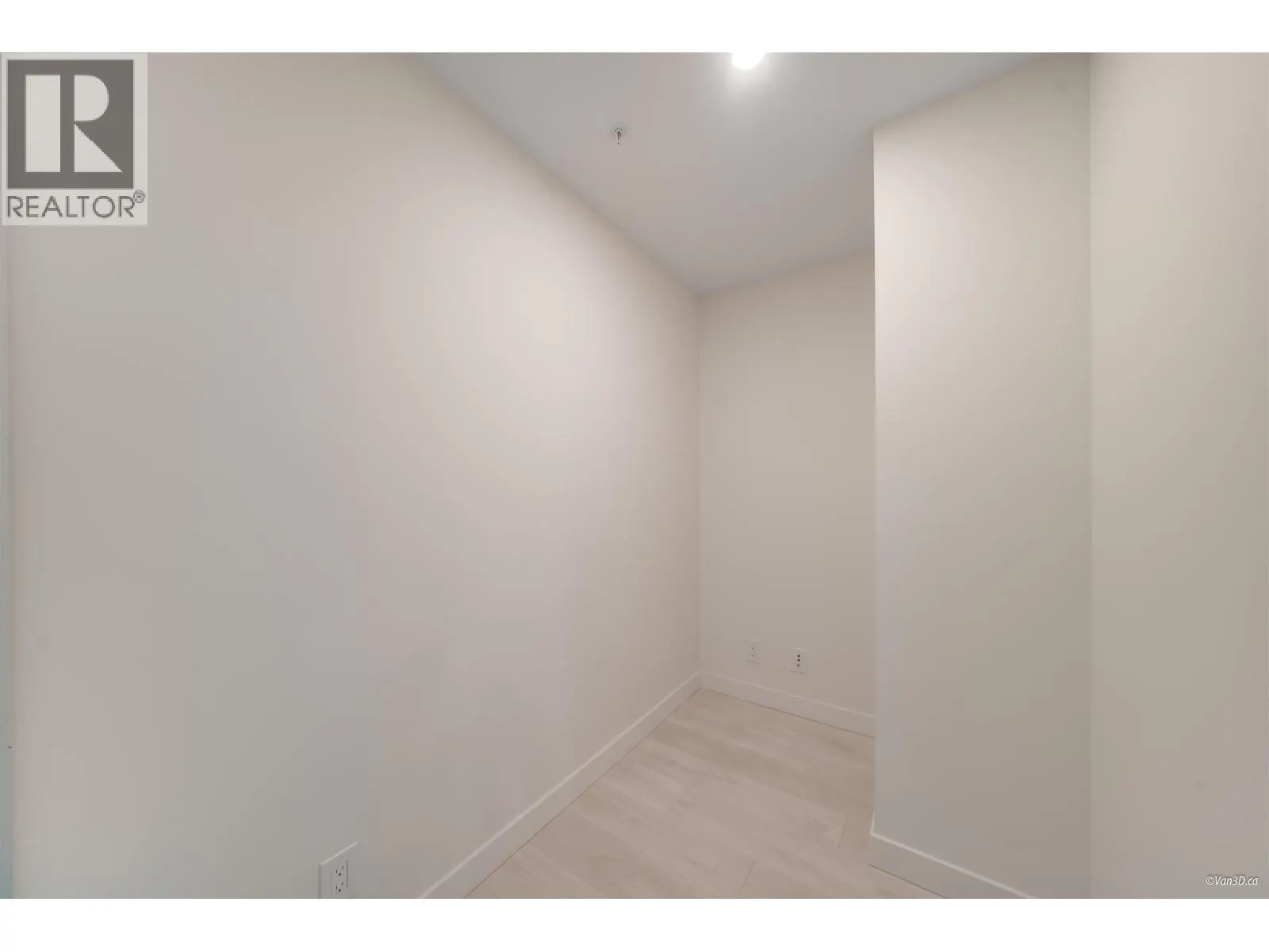 1407 537 COTTONWOOD AVENUE