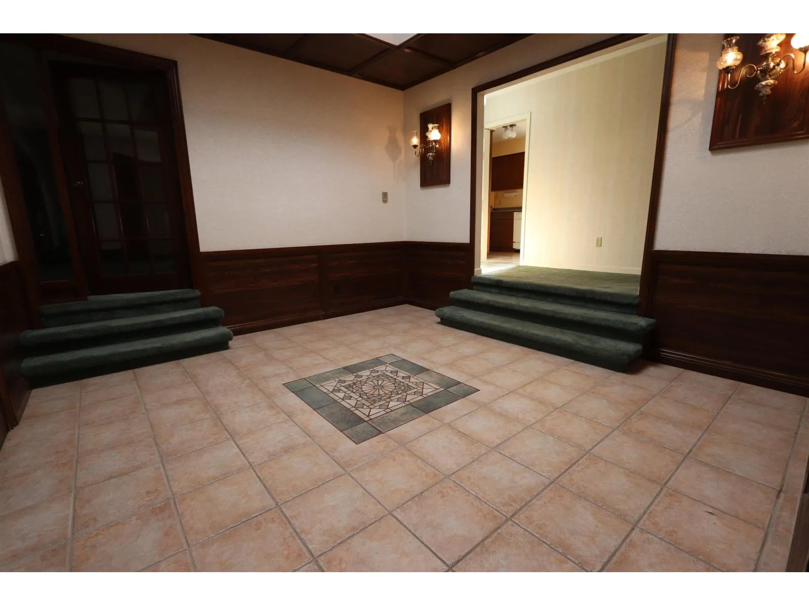 2241 BEVAN CRESCENT