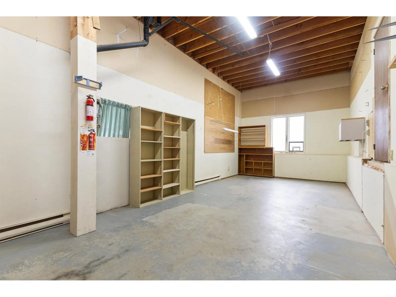 2241 BEVAN CRESCENT