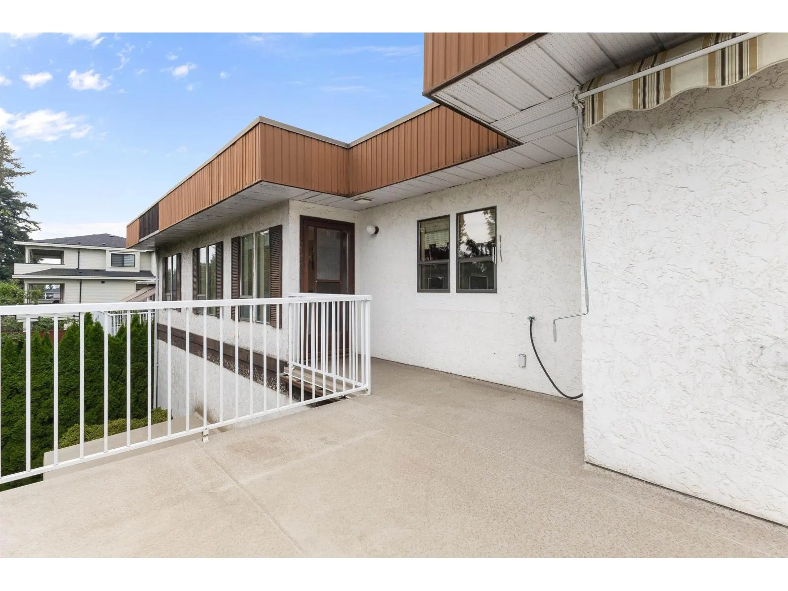 2241 BEVAN CRESCENT