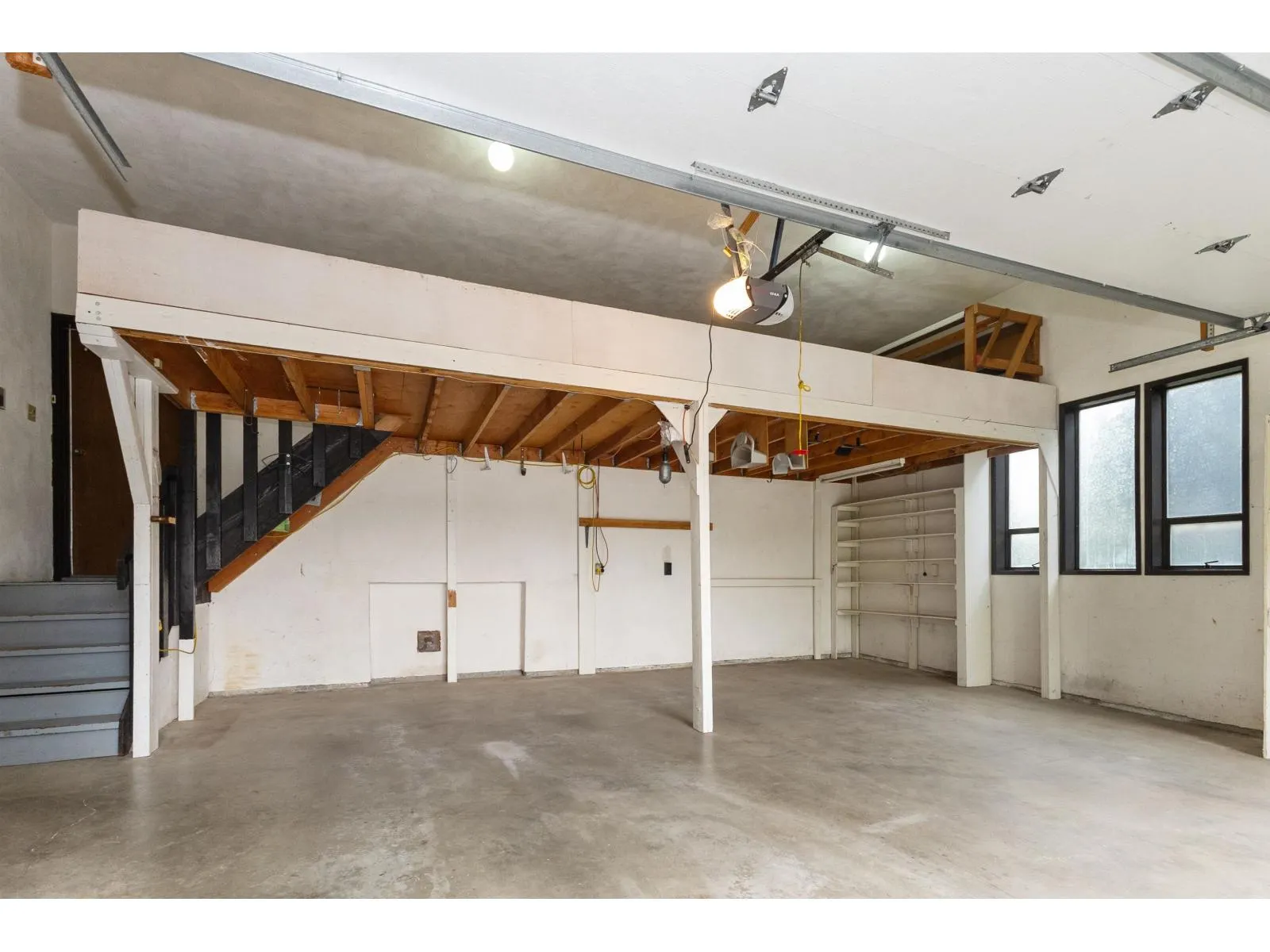 2241 BEVAN CRESCENT