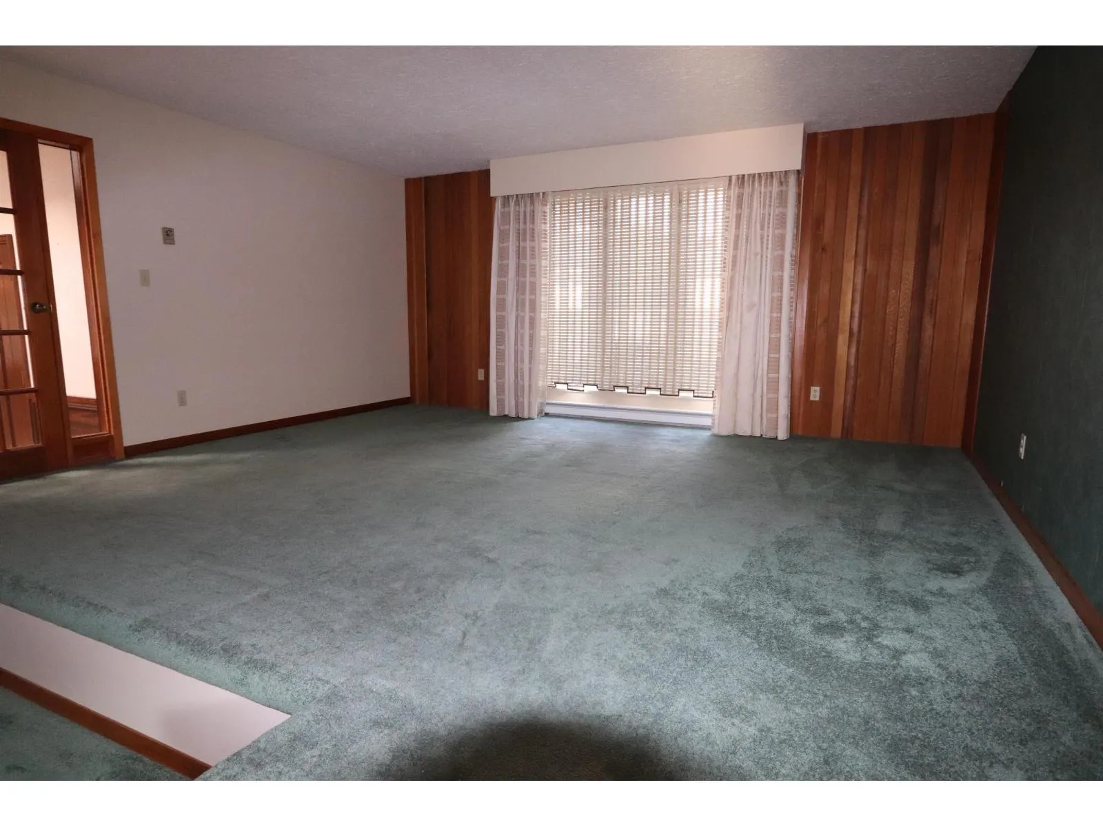 2241 BEVAN CRESCENT