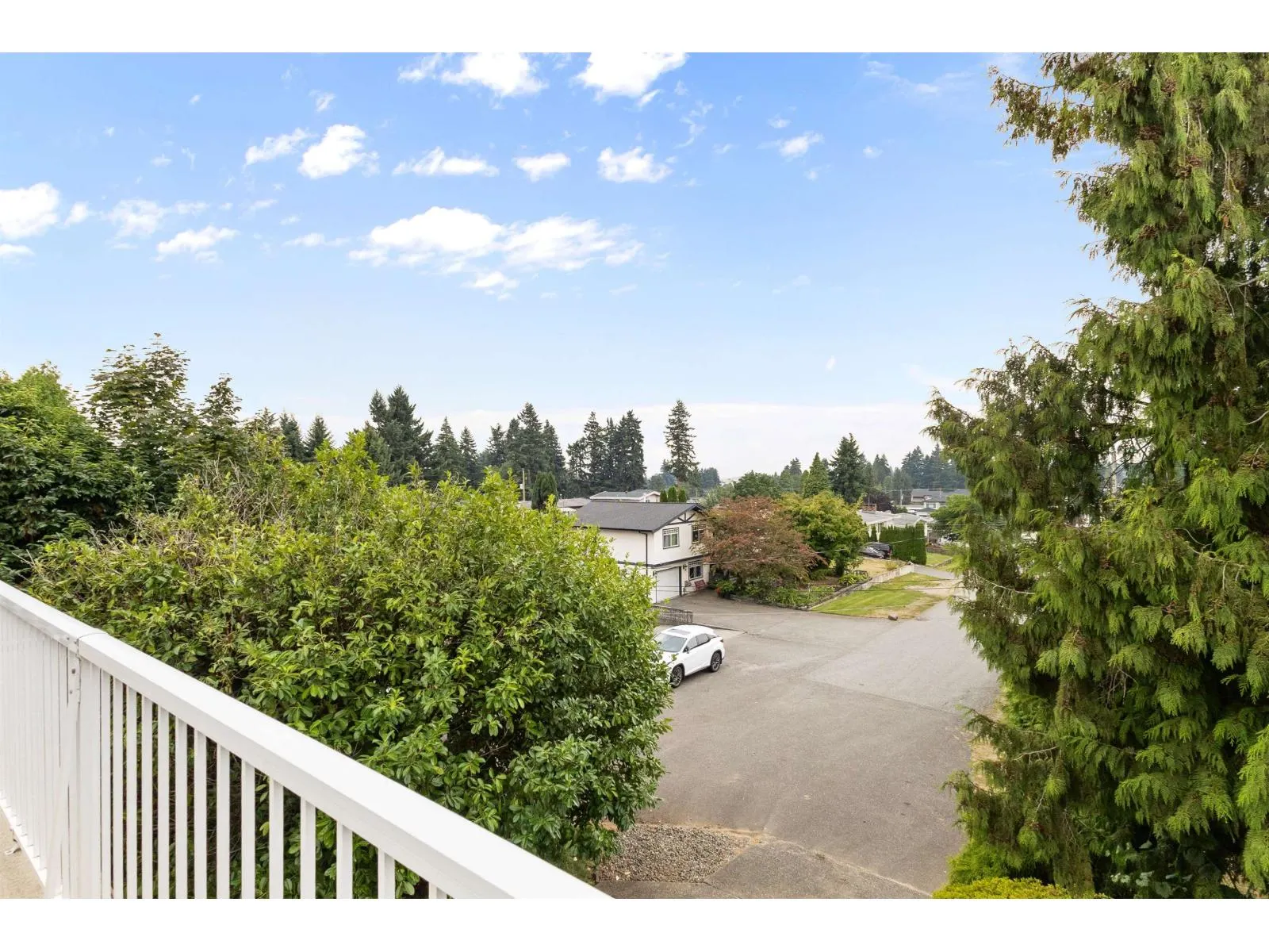 2241 BEVAN CRESCENT