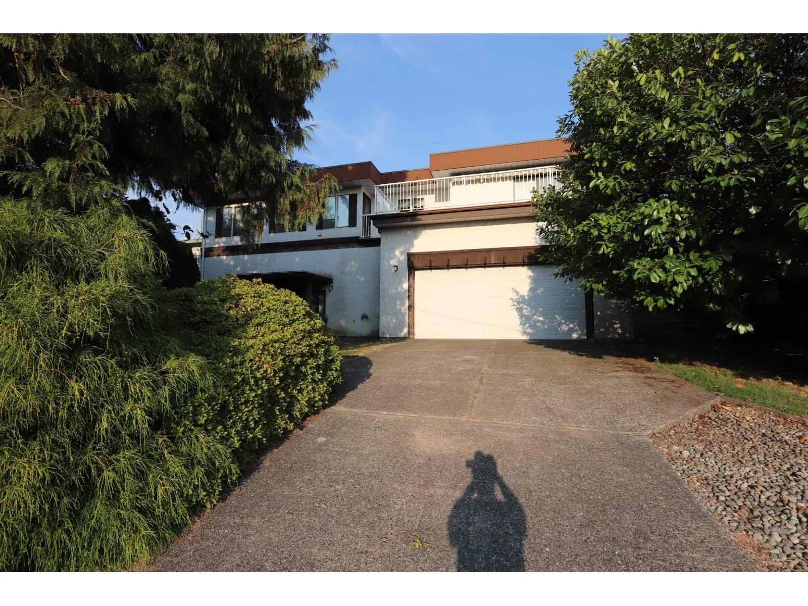 2241 BEVAN CRESCENT