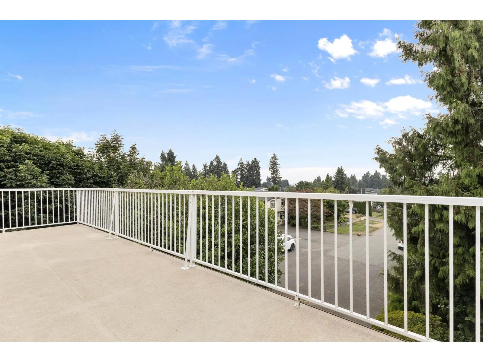 2241 BEVAN CRESCENT