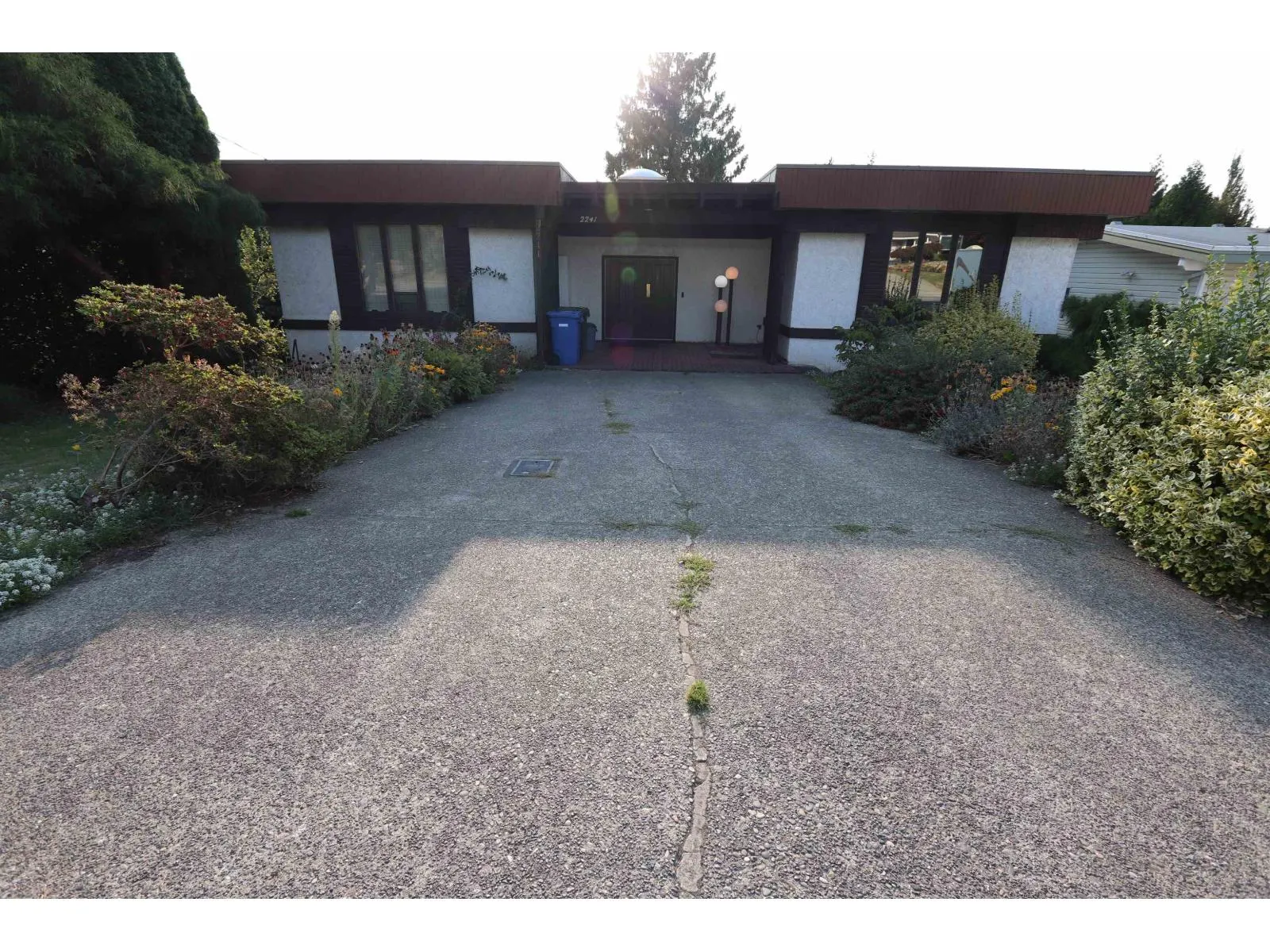 2241 BEVAN CRESCENT