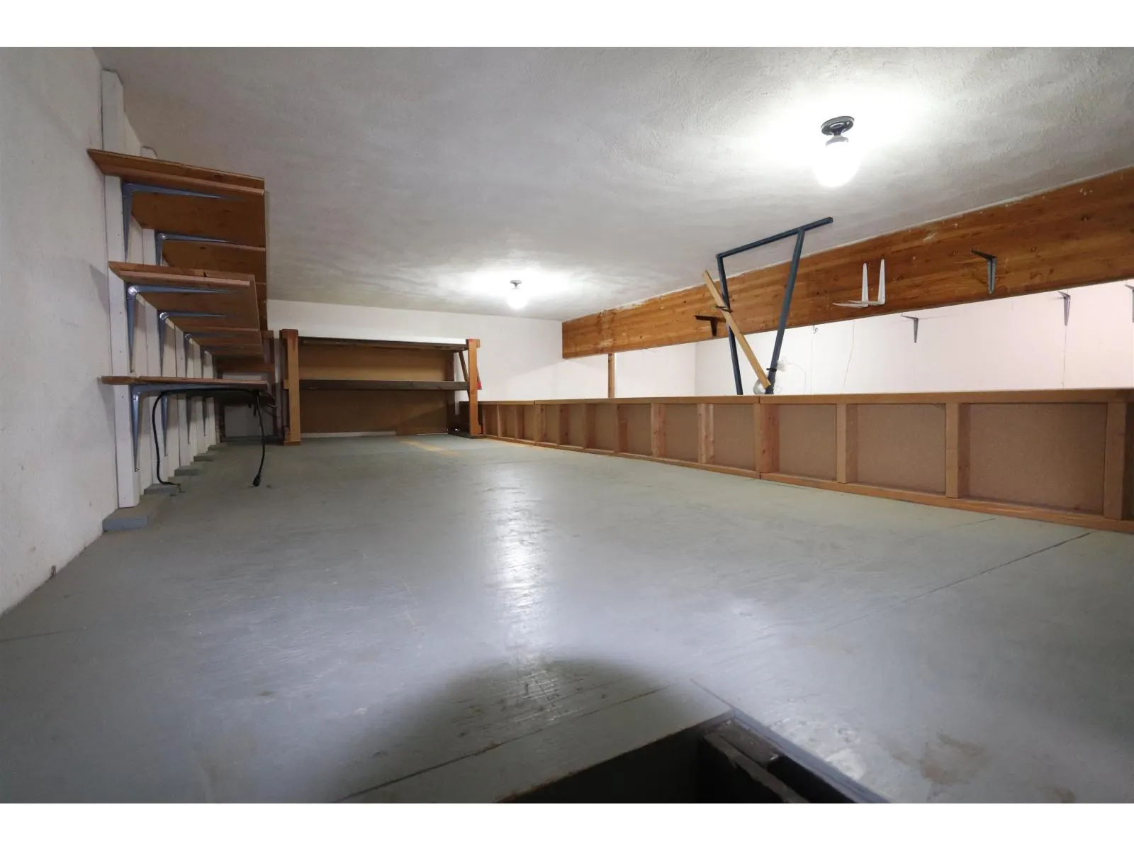 2241 BEVAN CRESCENT