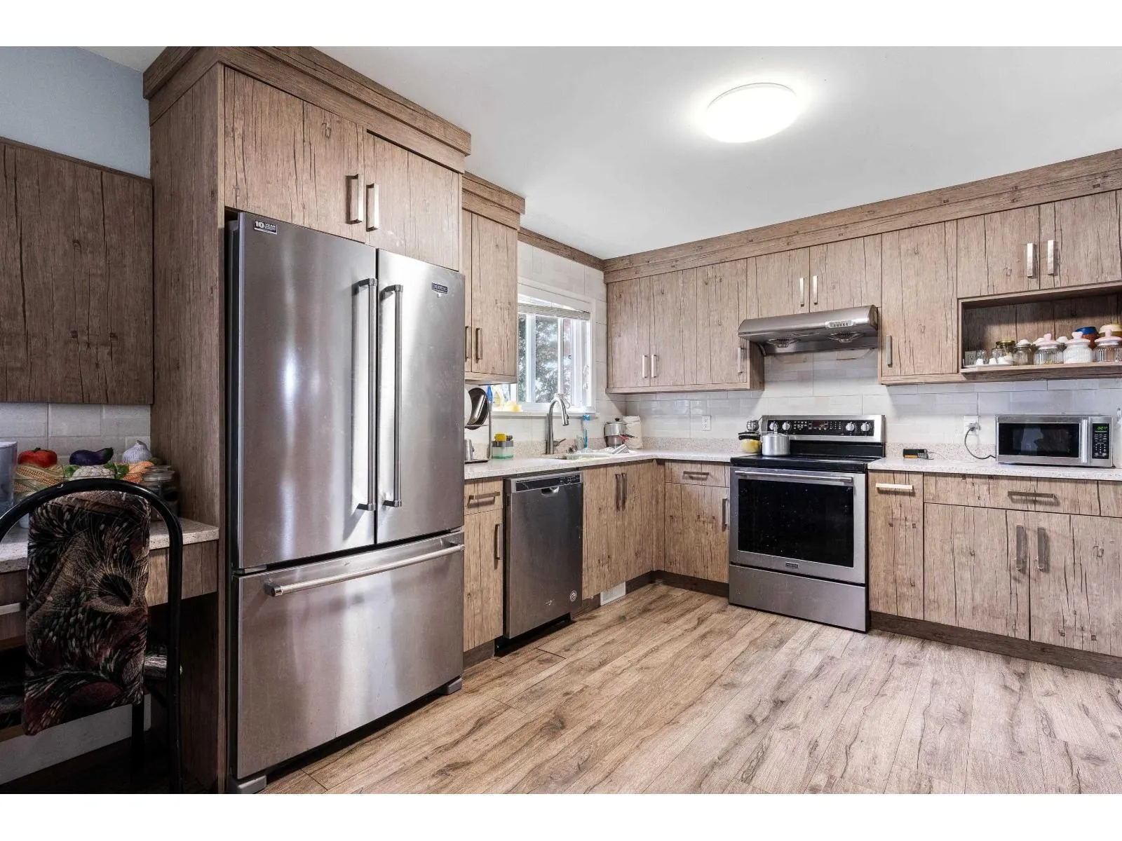 2519 MAGNOLIA CRESCENT