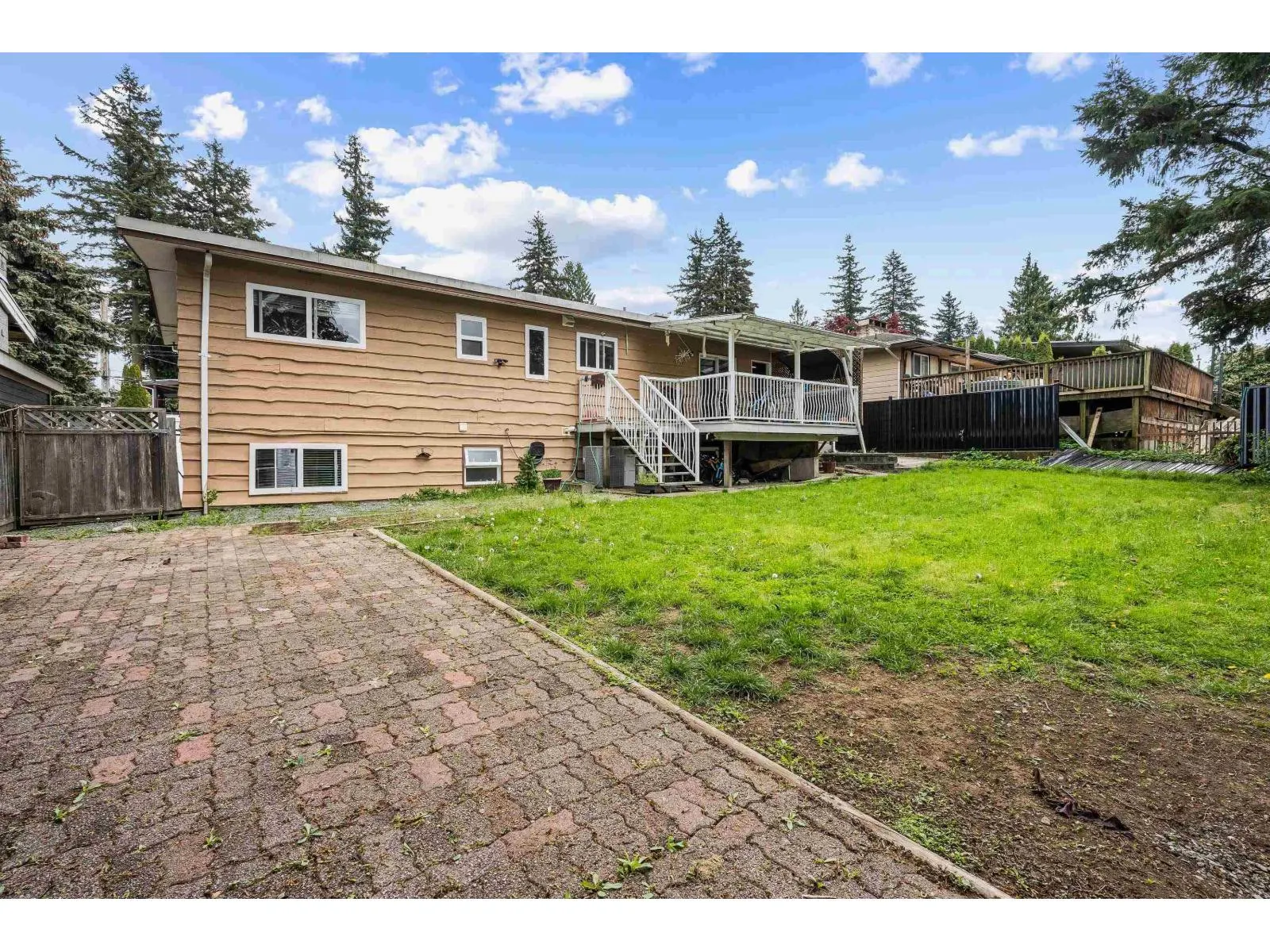 2519 MAGNOLIA CRESCENT