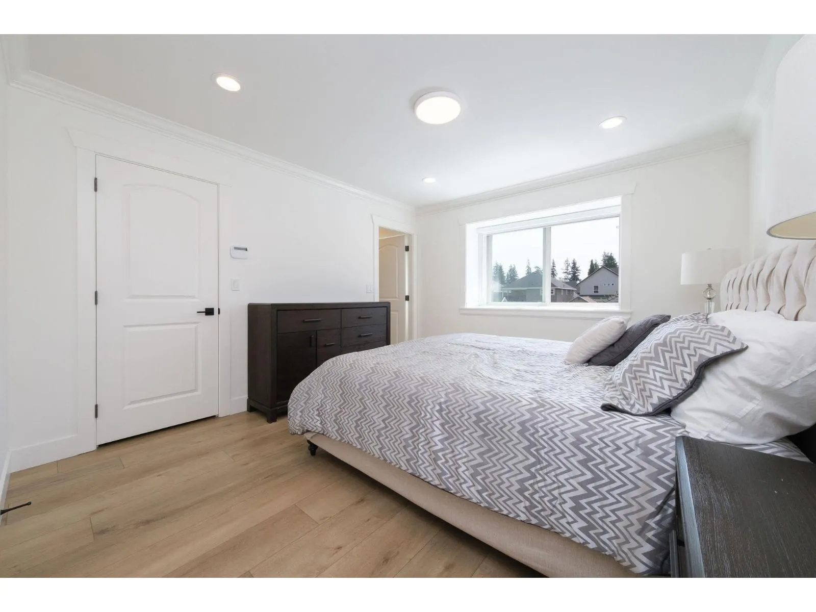 15022 60 AVENUE
