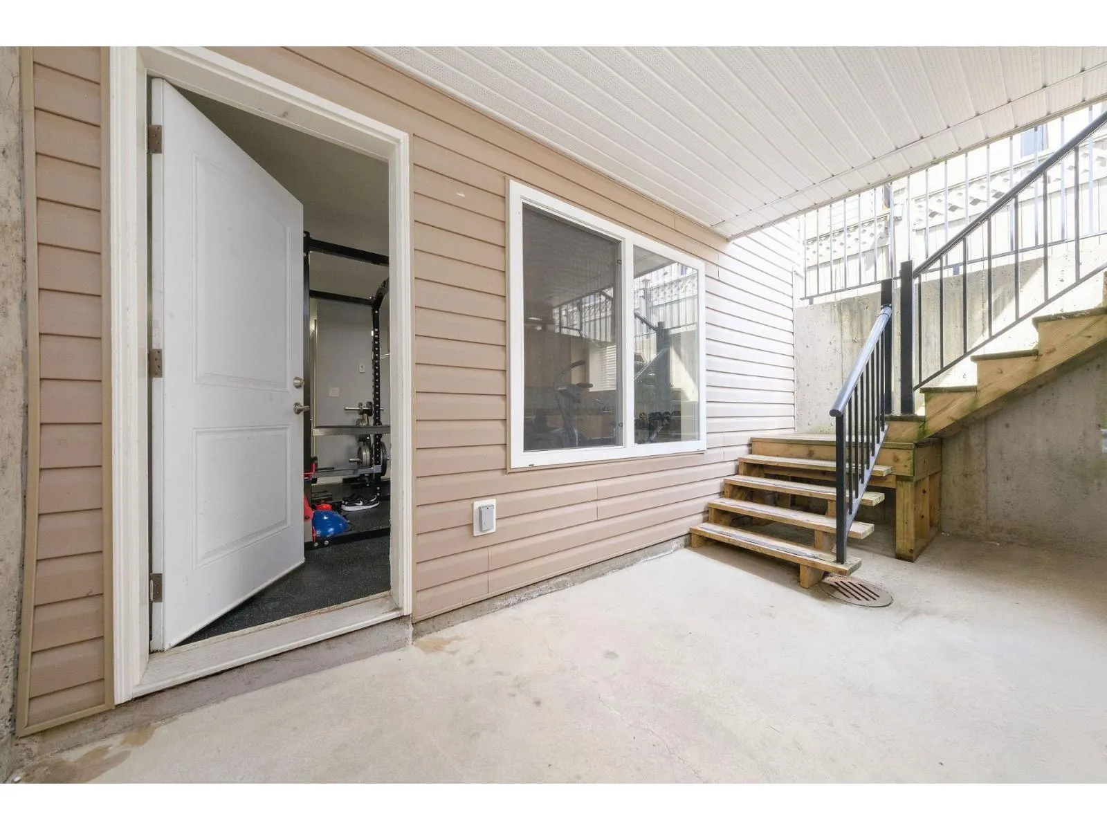15022 60 AVENUE