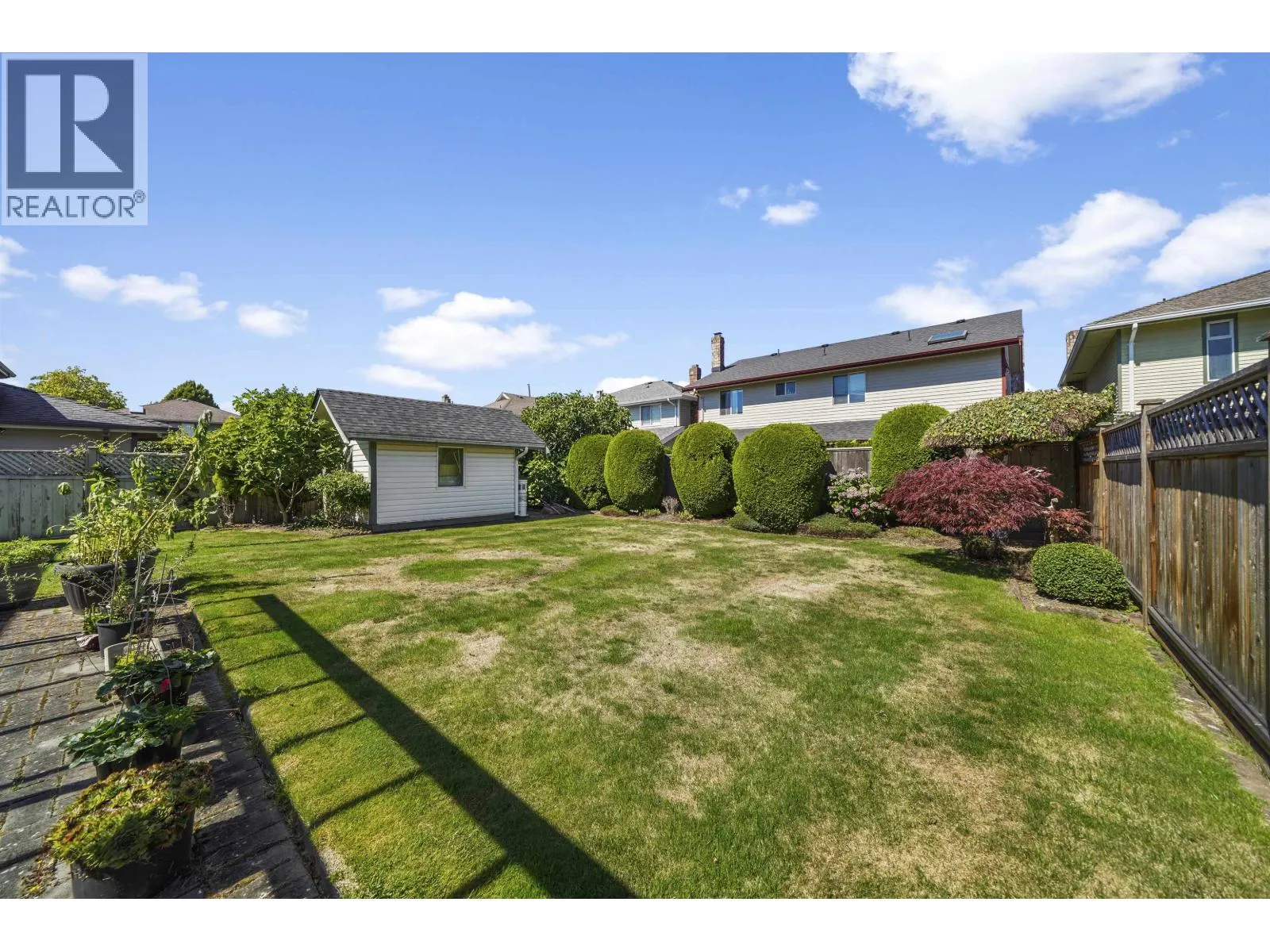 5371 MAPLE ROAD