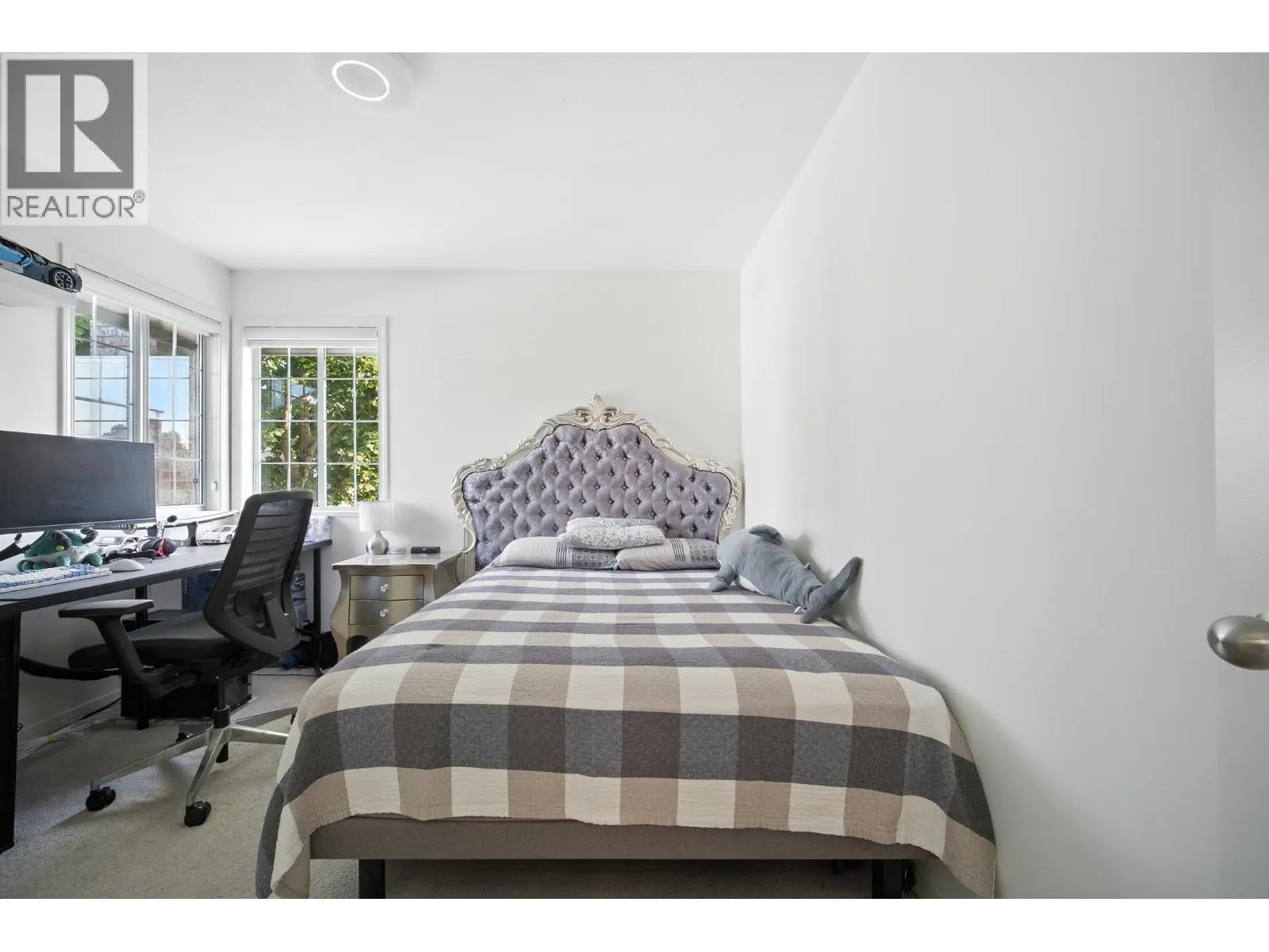 1 4411 WILLIAMS ROAD